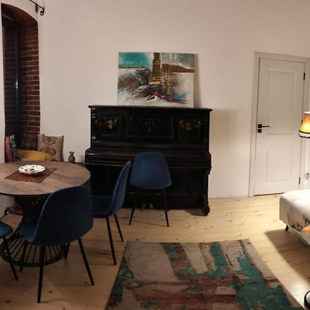 Charm Old Town Studio Брашов Екстериор снимка