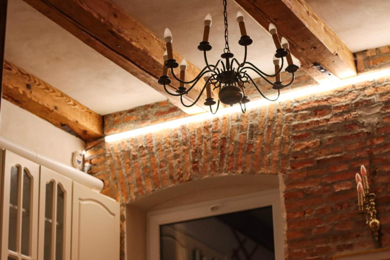 Charm Old Town Studio Брашов Екстериор снимка