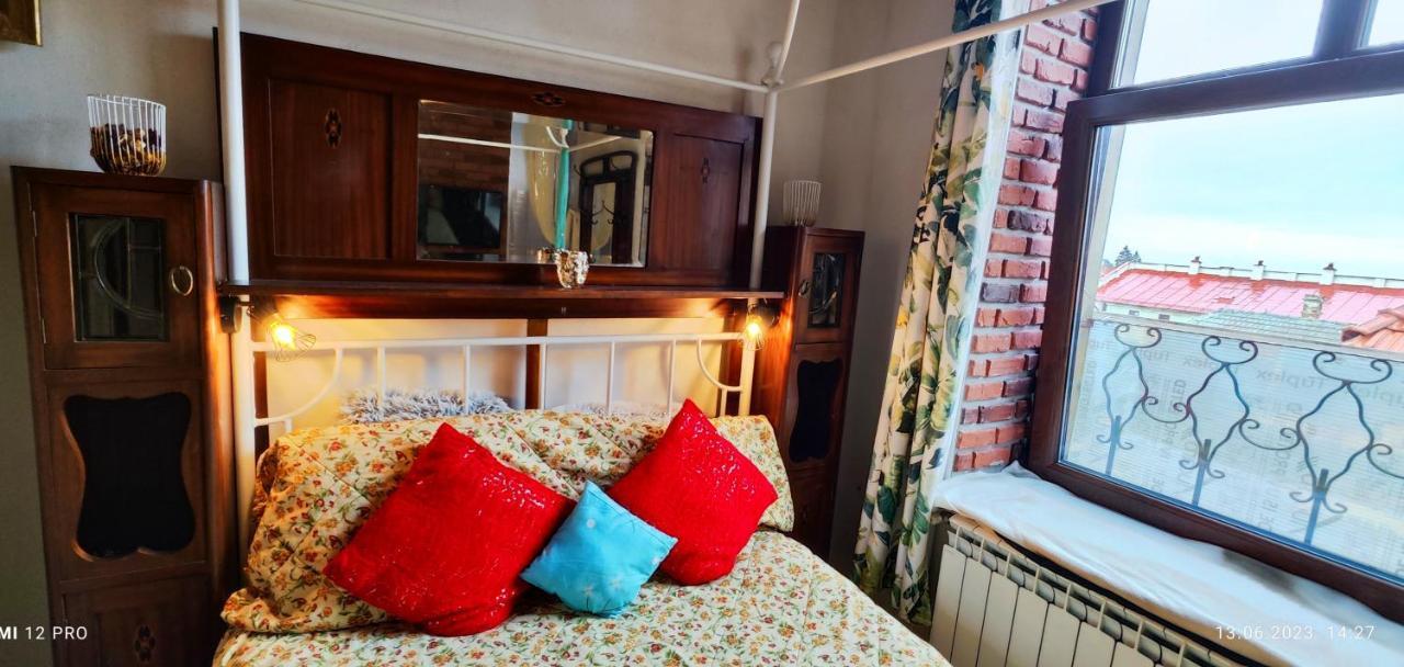 Charm Old Town Studio Брашов Екстериор снимка