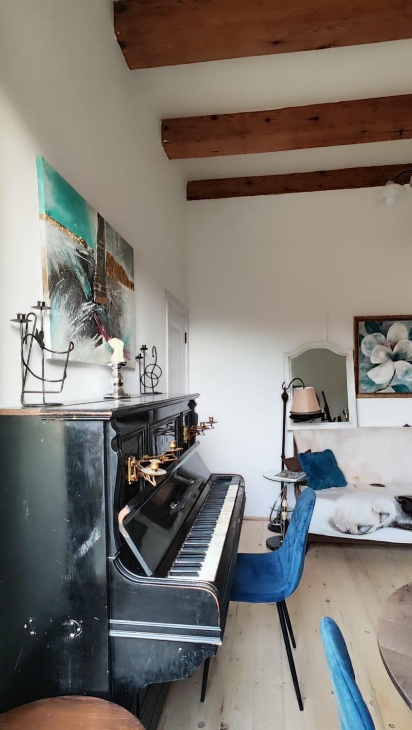 Charm Old Town Studio Брашов Екстериор снимка